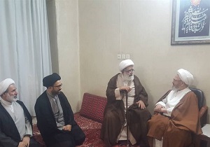 مهم ترین چالش های جهان اسلام تکفیری ها وسلفی ها هستند/طلاب باید پرچم دار مقابله با اهداف دشمن باشند