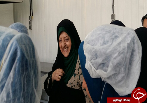 بازدید معاون رئیس جمهور از موسسه زنان سرپرست خانوار/فعالیت ۱۵۰ نفر در موسسه ریحانه