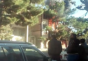 آتش‌سوزی یک واحد آپارتمان در "گناباد" + فیلم