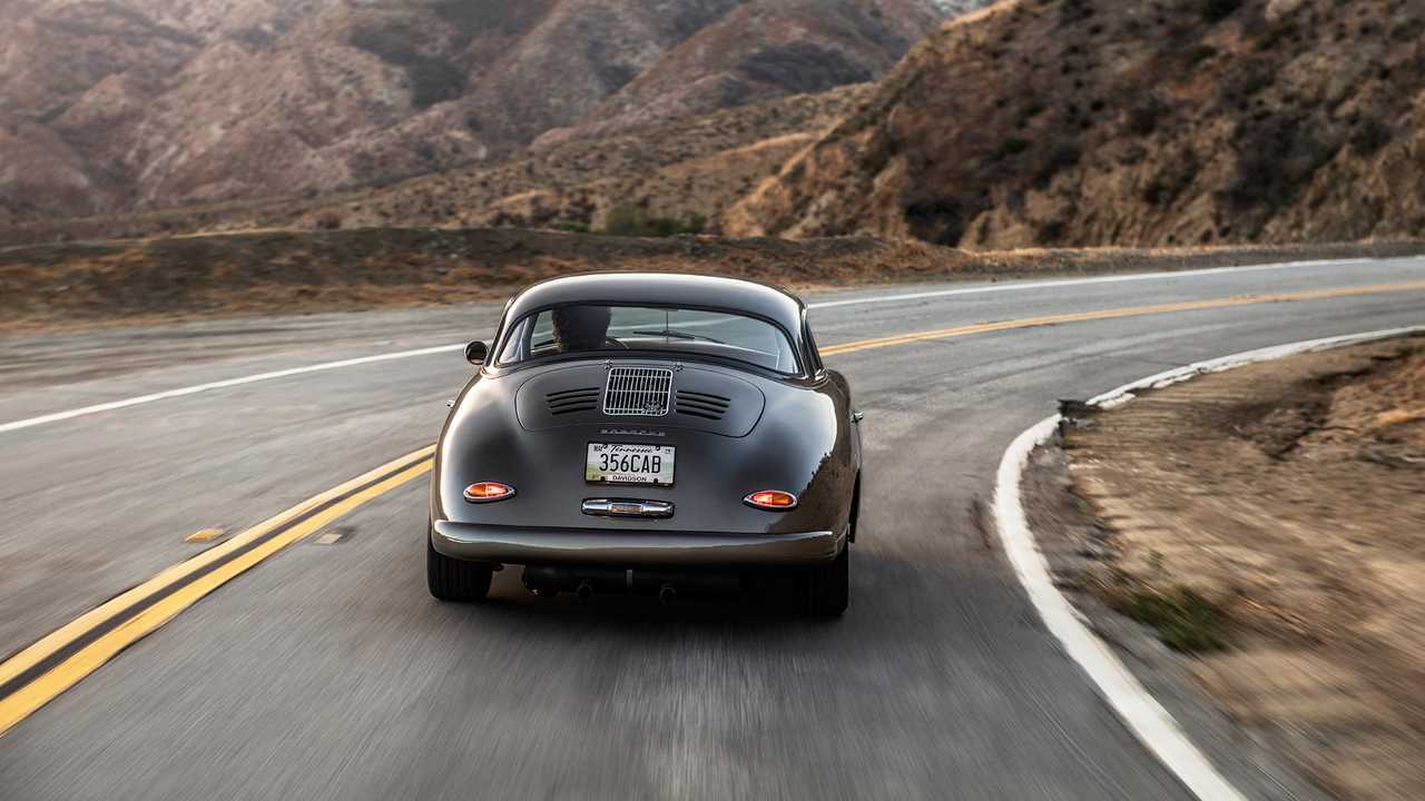 اتومبیل قدیمی و پرطرفدار Porsche 356 با ظاهری مدرن بازسازی شد +تصاویر اتومبیل قدیمی و پرطرفدار Porsche 356 با ظاهری مدرن بازسازی شد +تصاویر