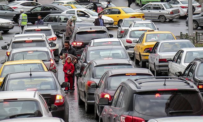 قطره&zwnj;های باران تهران را قفل کرد/ توان شهردار جدید برای چرخاندن کلید دولت در قفل ترافیک تهران