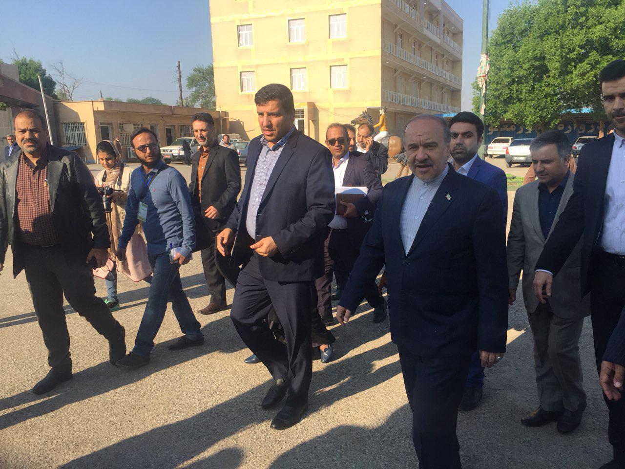 سلطانی فر: امیدواریم تا پایان سال مجوز واگذاری استقلال و پرسپولیس را بگیریم