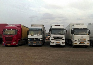 دشمن سعی دارد از اعتراضات و مطالبات رانندگان به نفع خود سواستفاده کند