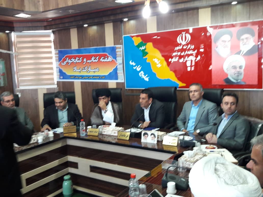 خانواده&zwnj;ها به کتاب و کتابخوانی اهمیت بیشتری بدهند