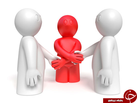 چطور دو نفر را با هم آشتی دهیم؟ / ترفند&zwnj;هایی برای آشتی دادن دو دوست!