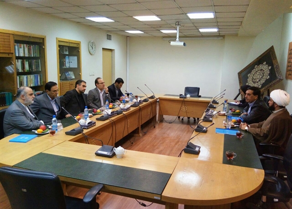 بازدید مشاور رئیس&zwnj;جمهوری از موزه ملی قرآن