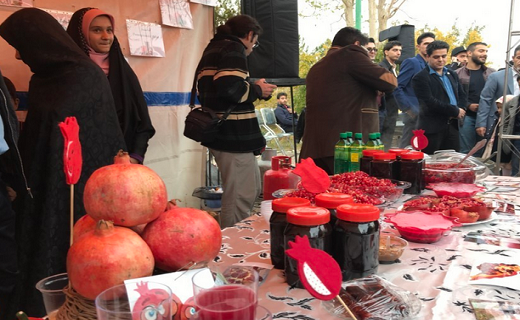 یاقوت های سرخ معروف تفت در جشنواره ای تماشایی