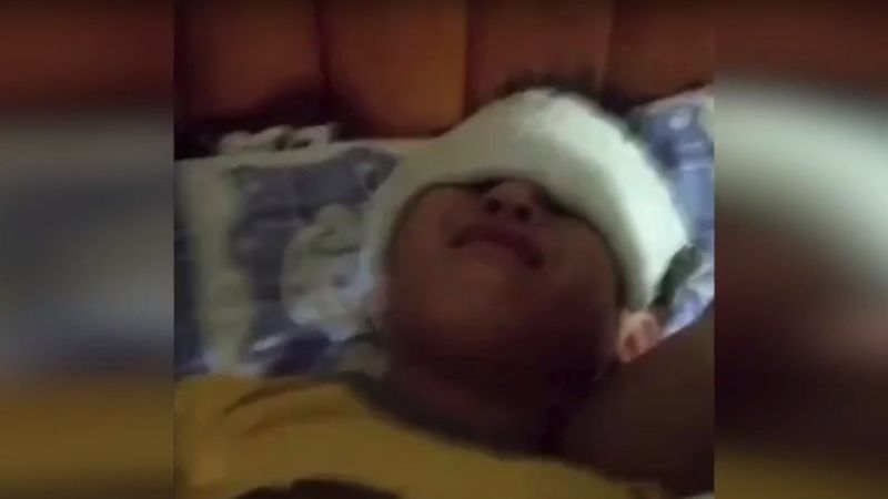 حواس پرتی معلم در داخل کلاس حادثه ساز شد! + فیلم