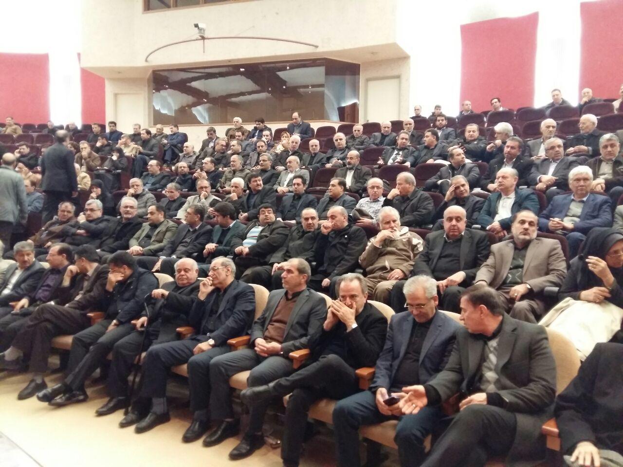 مراسم تشییع پیکر مدیرعامل و معاون پارلمانی سازمان تأمین اجتماعی برگزار شد