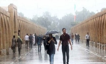 خروج سامانه بارشی از استان اصفهان