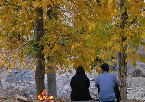 دورهمی های پاییزی جوانان در تبریز/خیابان های اصلی که بخشی از دلخوشی های پاییزی جوانان شهر را رقم می زند
