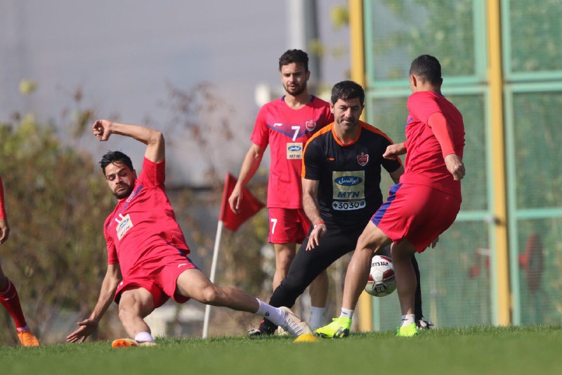 رونمایی از دروازه بان جدید در تمرین پرسپولیسی ها