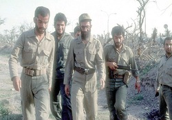 زمین فوتبالی که به رنگ خون درآمد + فیلم