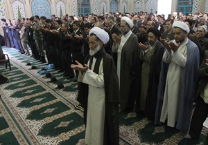 اقامه نماز وحدت در شهرکرد
