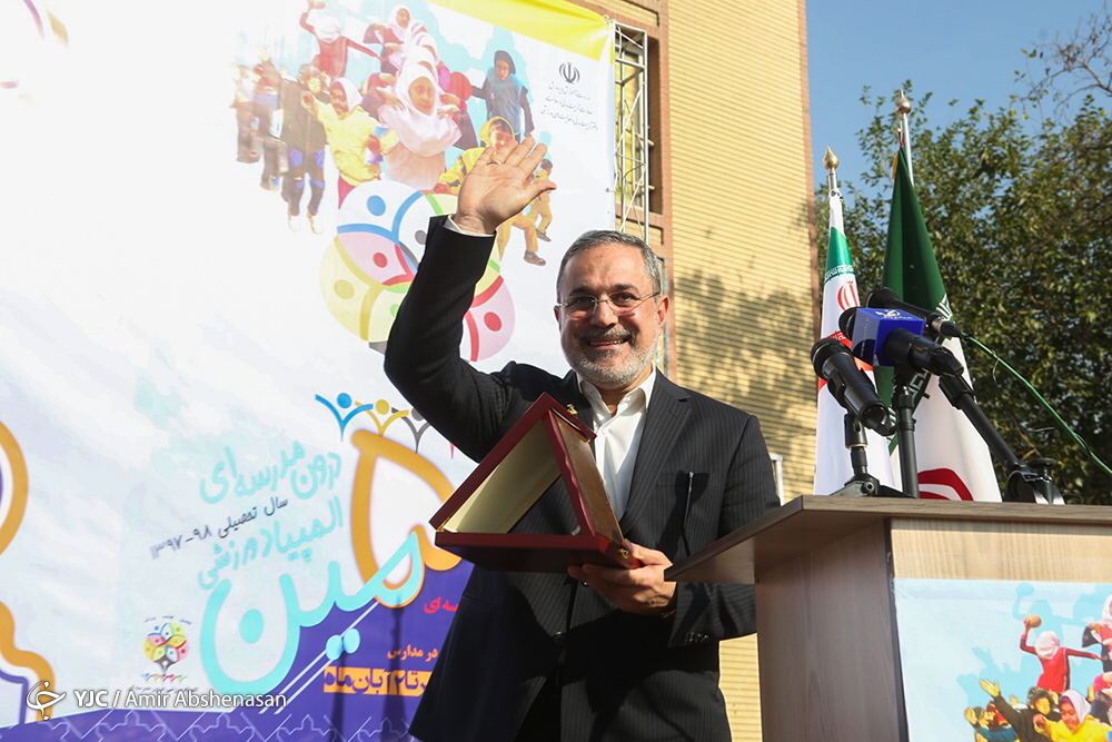 از حرف تا عمل آقای وزیر برای اعلام زمان تکمیل ظرفیت آزمون استخدامی