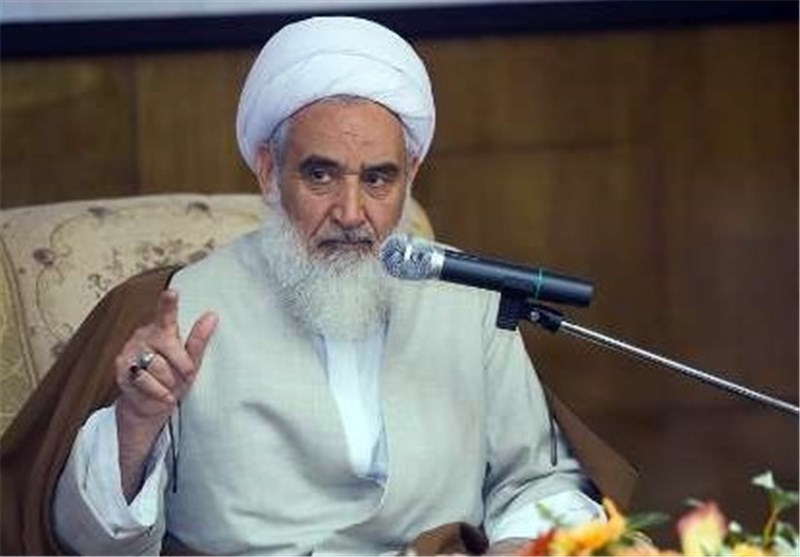 همه باید برای کمک به محرومان پای کار بیایند