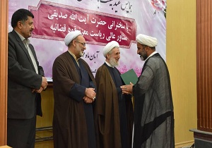 امام جمعه موقت تهران: اطاعت از ولی فقیه، تجلی اطاعت از امام زمان (عج)