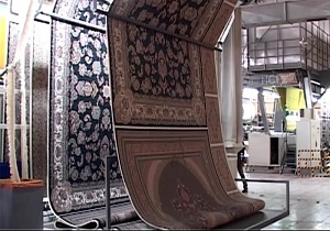 کارخانه فرش چایپاره با حضور وزیر صنعت افتتاح شد