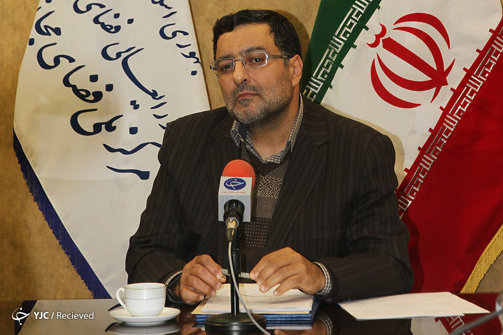 انتخاب دو پیام رسان برای یکی سازی آنها برای سهولت در انتقال پیام