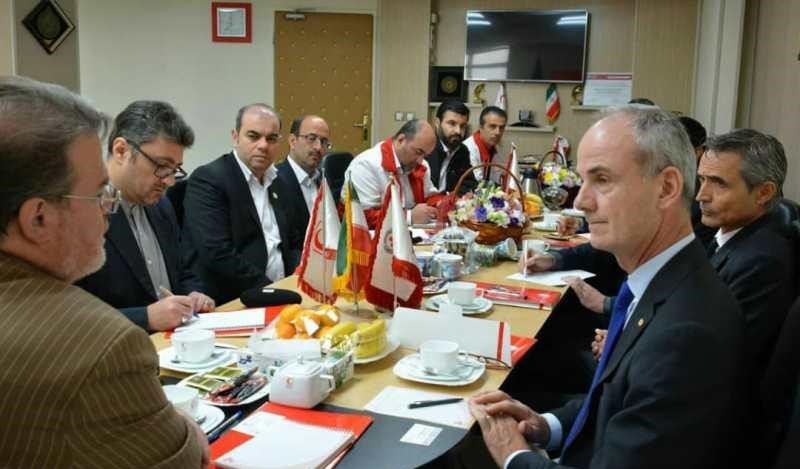 آموزش خطرات مین در ایران موفق است / تحت تاثیر فعالیت‌های هلال احمر ایران قرار گرفته ام