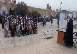 تجمع طلاب و روحانیون یزدی در اعتراض به جنایات در یمن