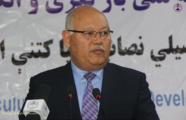 رد شایعات برکناری وزیر تحصیلات عالی افغانستان
