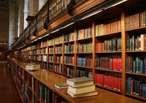 کتابخانه های که &laquo;بی&raquo;کتاب خوانی خاک میخورند/بی رغبیت مردم به کتاب وکتاب خوانی