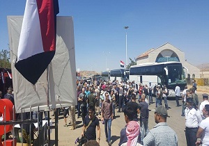 ورود ۱۱ اتوبوس حامل پناهنده&zwnj;های سوری در لبنان به حومه حمص