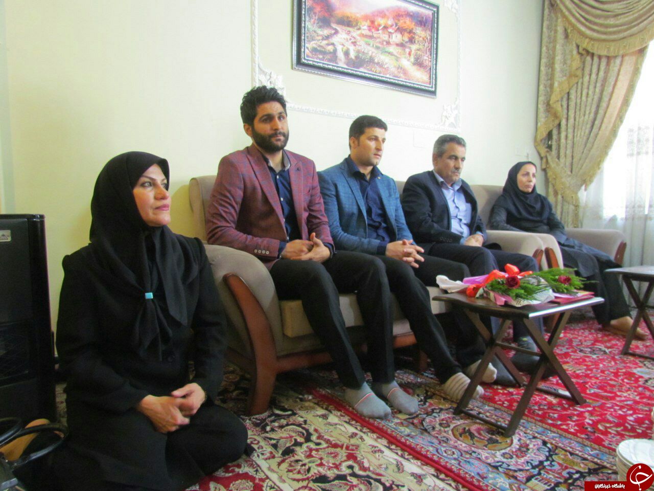 جامعه ورزش از خانواده های شهدا تجلیل کردند