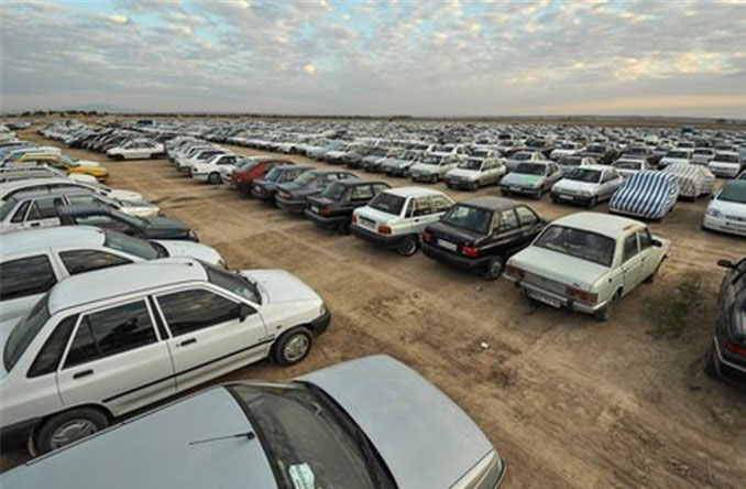 خودروهایی که در محل های ممنوع پارک شده اند به پارکینگ منتقل میشود
