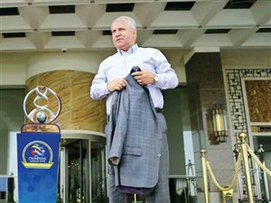 پروین: کی روش باید برای بازی پرسپولیس به استادیوم می آمد/ وزیر باید برانکو و کارلوس را آشتی دهد