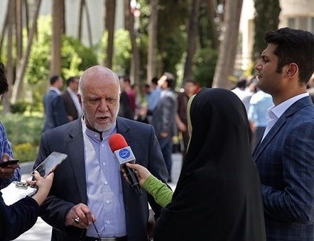 کارت سوخت برای جلوگیری از قاچاق بنزین است