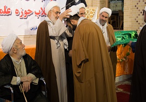 عمامه گذاری طلاب جوان در استان قزوین