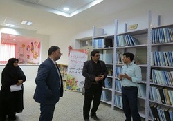 کتاب که با استفاده از تکنیک کلاژ برای کودکان جذابیت ایجاد کرده است + فیلم