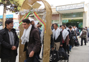 اعزام ۳۰۰ دانش‌آموز به مناطق عملیاتی غرب کشور