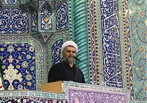 شهدای دفاع مقدس،پیروان راستین مکتب عاشورا بودند/ مسئولان باید برای رفع مشکلات اقتصادی تلاش مضاعفی داشته باشند