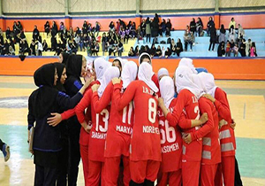 انتقاد شدید مدیرعامل تیم هندبال بانوان شهید چمران لارستان از داوران