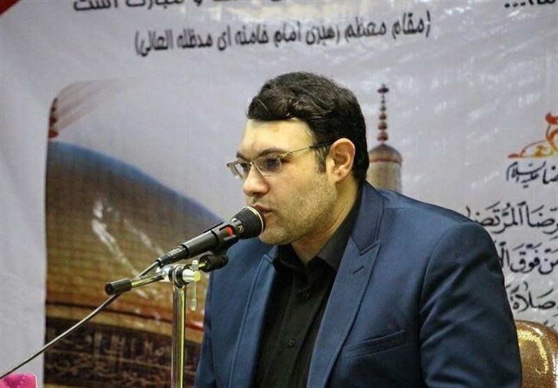 اجتماع اربعین، مانور بیداری شیعه است/امام حسین (ع) رمز ظهور حضرت مهدی (عج) است