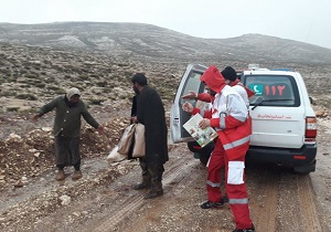 امدادرسانی به حادثه دیدگان طوفان در مشگین شهر ادامه دارد/ توزیع 11 دستگاه چادر به حادثه دیدگان