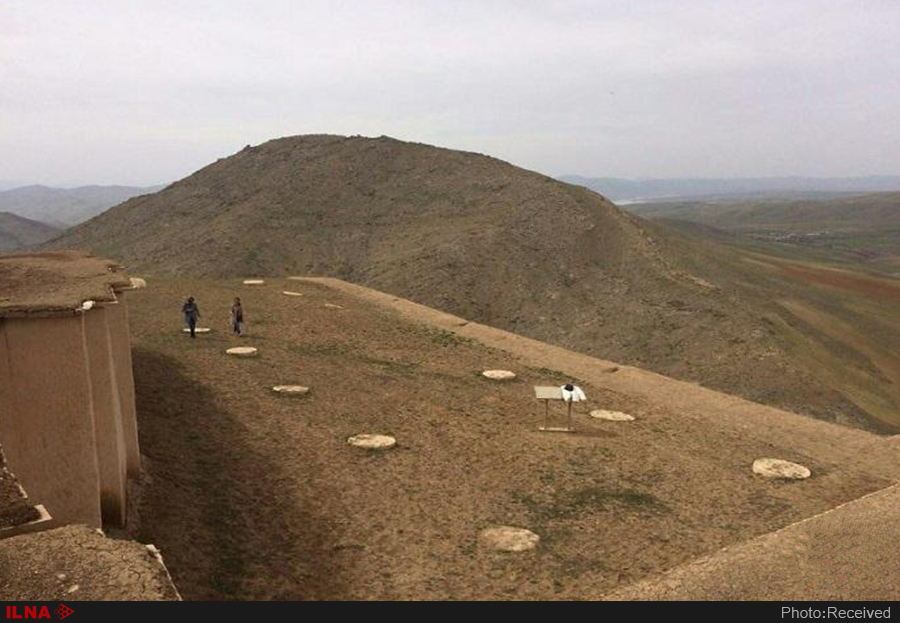 ماجرای بیرون&zwnj;زدن کله اسکلت از ساختمان های تازه ساز در یزد!