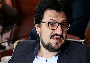 تکلیف مسافران در فرودگاه شهید هاشمی نژاد مشهد چه شد؟/جا زدن انبار شخصی به نام انبار ارتش/مشهد مقصد بعدی زائران اربعین/افزایش قیمت طلای سرخ به کام چه کسانی است