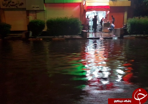 بارش رحمت الهی اهواز را به ونیز تبدیل کرد/آیا زمان آن نرسیده تا مسئولان دست به کار شوند؟