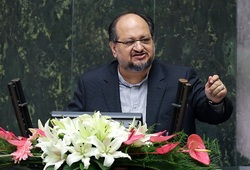 روحانی:تورم را مهار میکنیم، این کار شدنی است /ایمن آبادی:شریعتمداری در شرایط جنگی امروز یک چریک است /دژپسند:هیچ فردی در این شرایط نمیتواند ادعای معجزه آسایی داشته باشد روحانی:تورم را مهار میکنیم، این کار شدنی است /ایمن آبادی:شریعتمداری در شرایط جنگی امروز یک چریک است /دژپسند:هیچ فردی در این شرایط نمیتواند ادعای معجزه آسایی داشته باشد