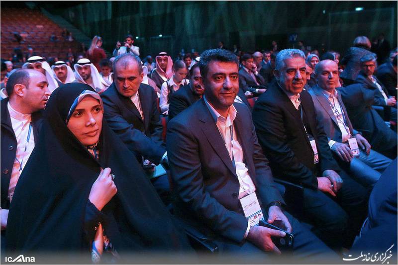 سفرهای خارجی نمایندگان مجلس با چه توجیه اقتصادی انجام میشود؟ +تصاویر سفرهای خارجی نمایندگان مجلس با چه توجیه اقتصادی انجام میشود؟ +تصاویر