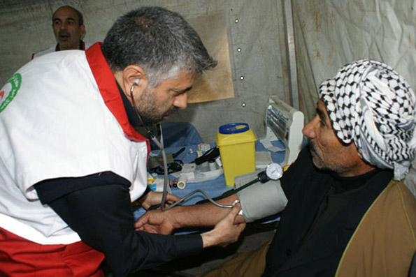 ارائه ۴۲۱ خدمات پزشکی و بهداشتی به زائران اربعین/ راه&zwnj;اندازی یک مرکز طب سنتی و ۲ درمانگاه دندانپزشکی در کربلا