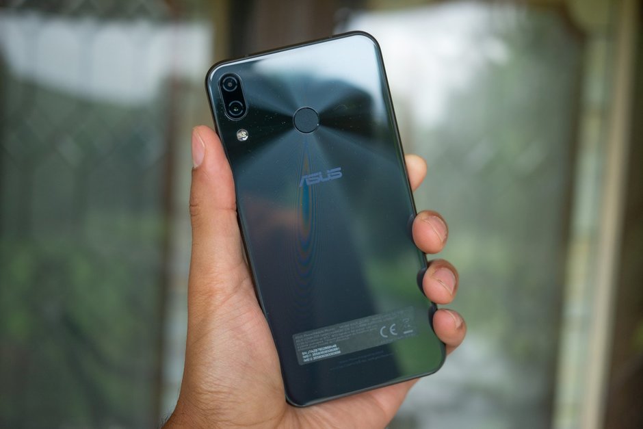 تصاویر ایسوس ZenFone 6 لو رفت