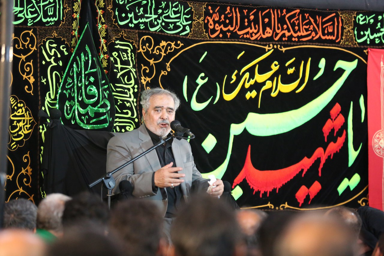 گزارش تصویری مداحی سید مهدی میرداماد د رراهپیمایی اربعین