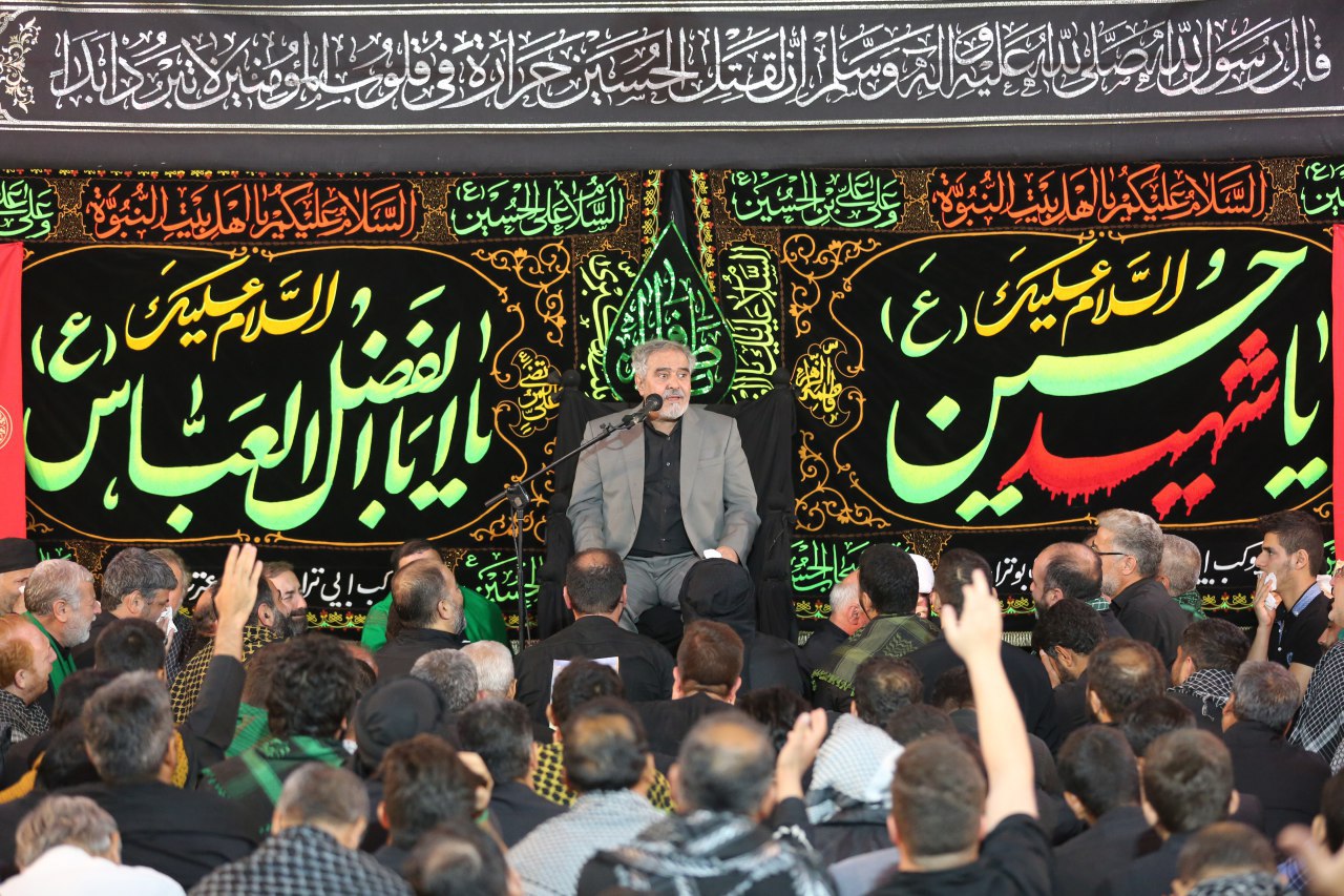 گزارش تصویری مداحی سید مهدی میرداماد د رراهپیمایی اربعین