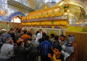 زیارت زائران اربعین از مزار "هانی بن عروه" + فیلم