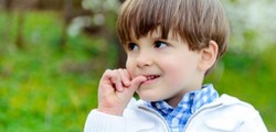دلایل ایجاد تیک های عصبی در کودکان کدامند؟
